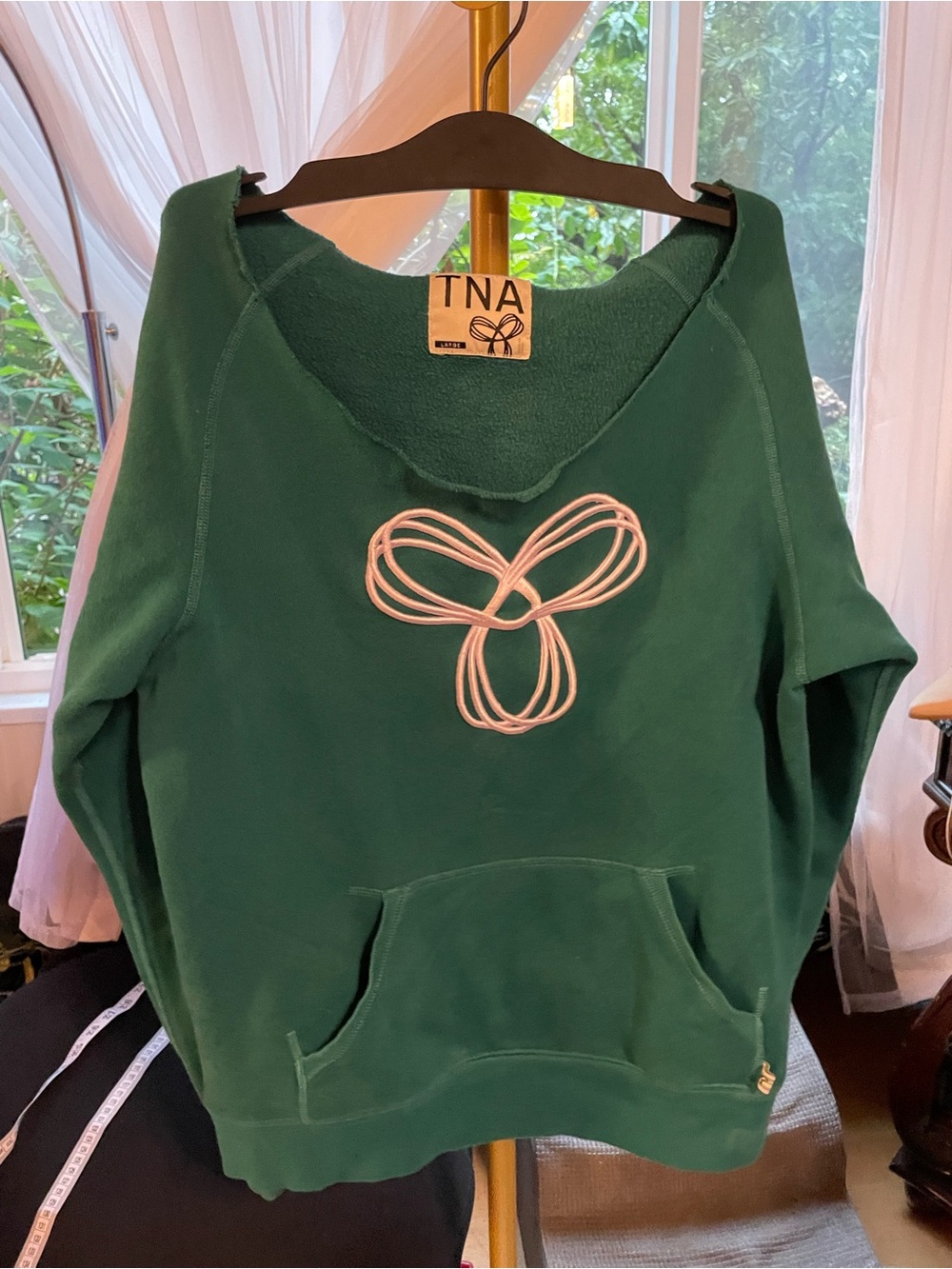 VTG Aritzia TNA Off-The-Shoulder Spiro Logo Sweatshirt